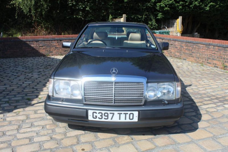MERCEDES-BENZ 300