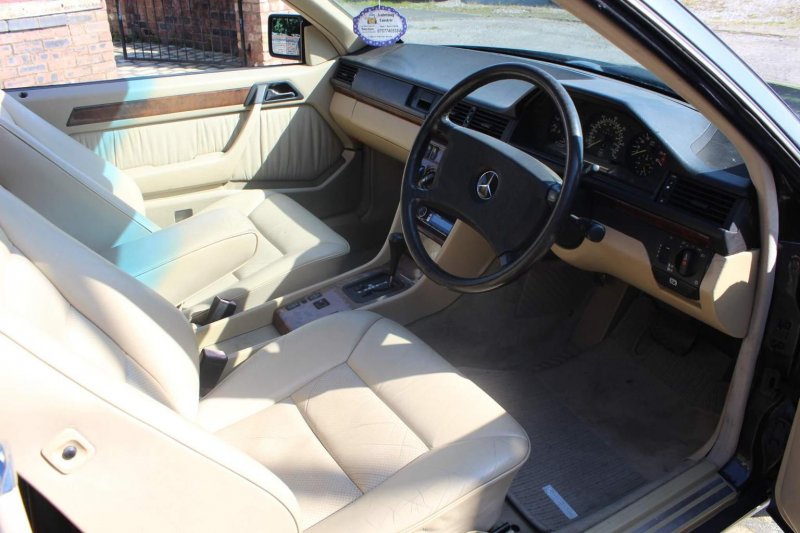MERCEDES-BENZ 300
