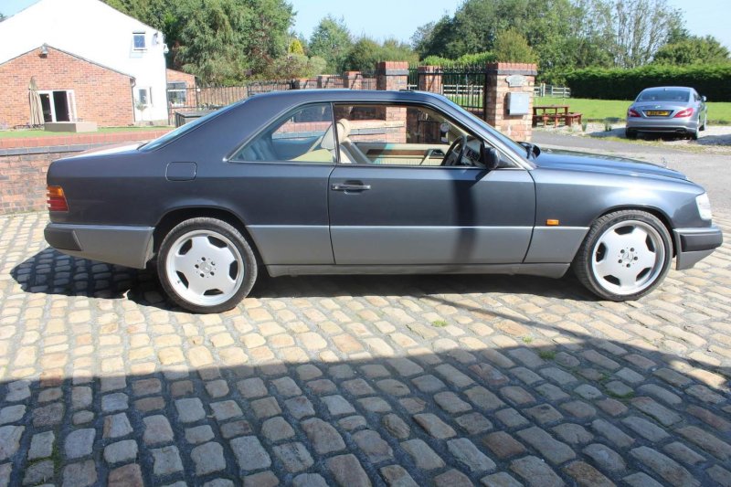 MERCEDES-BENZ 300