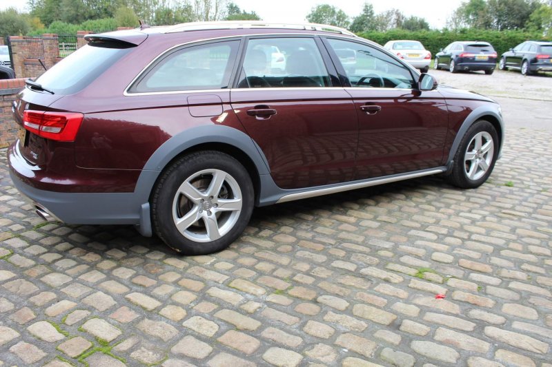 AUDI A6 ALLROAD