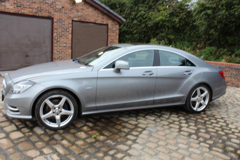 MERCEDES-BENZ CLS