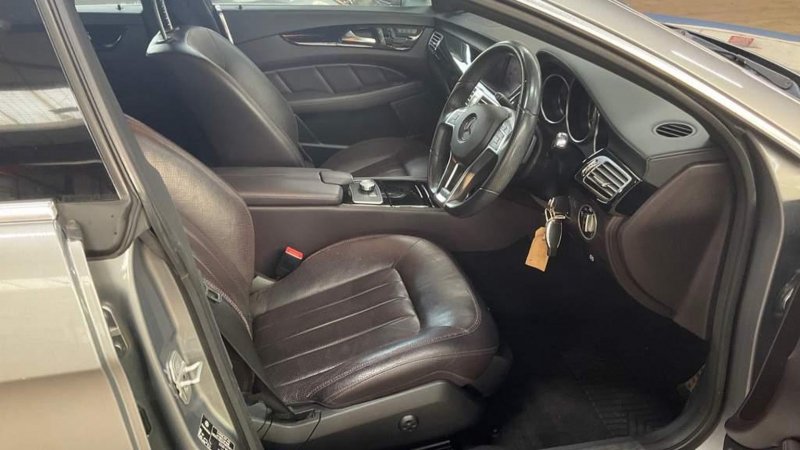 MERCEDES-BENZ CLS