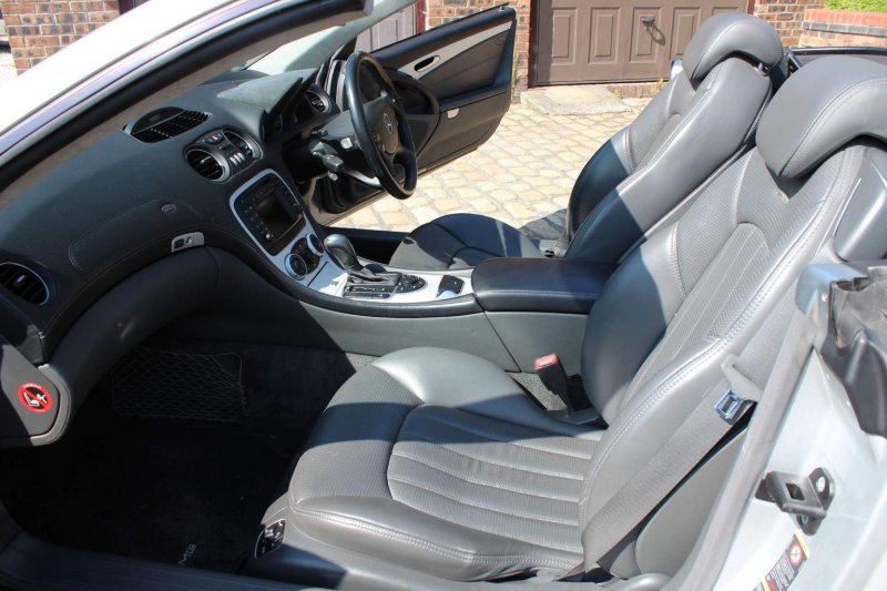 MERCEDES-BENZ SL