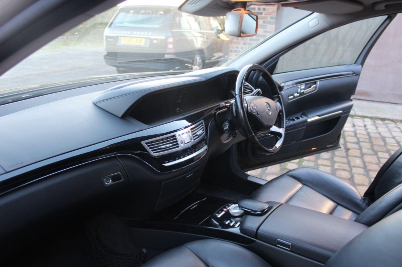 MERCEDES-BENZ S CLASS