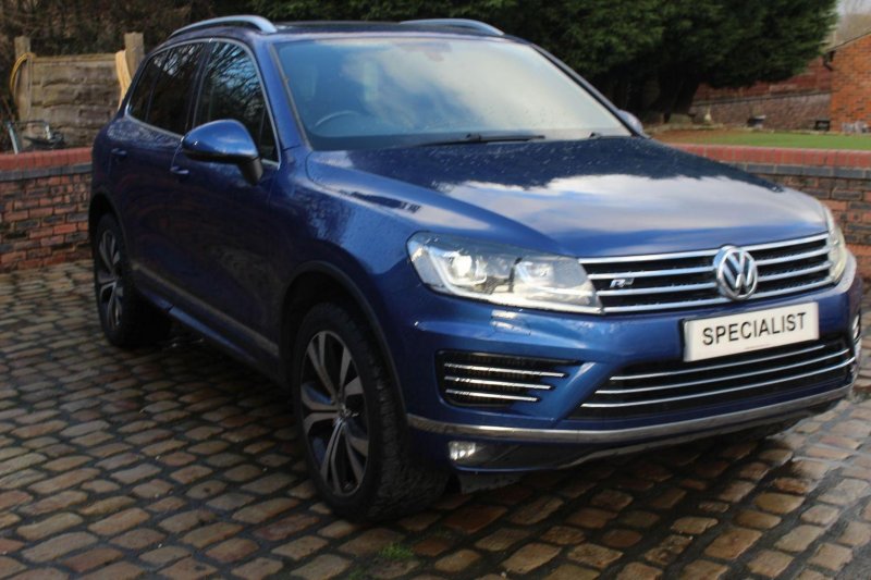 VOLKSWAGEN TOUAREG