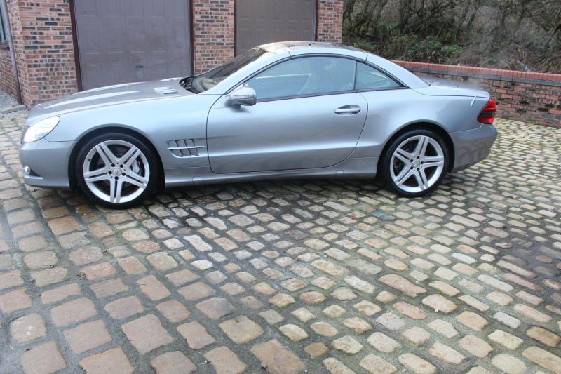 MERCEDES-BENZ SL