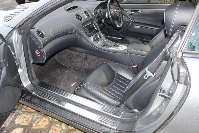 MERCEDES-BENZ SL
