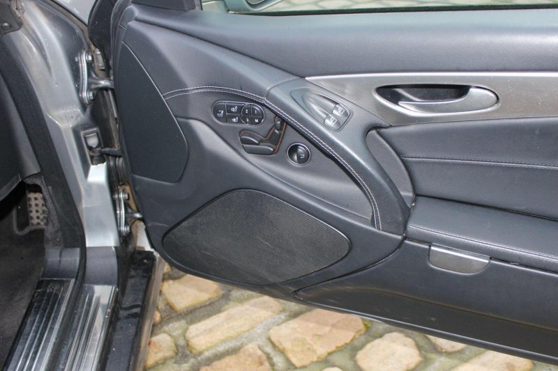 MERCEDES-BENZ SL