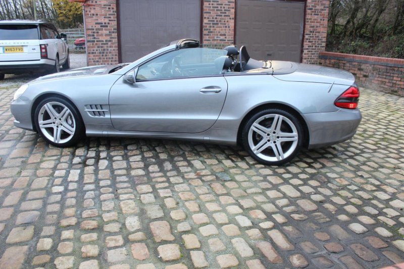 MERCEDES-BENZ SL