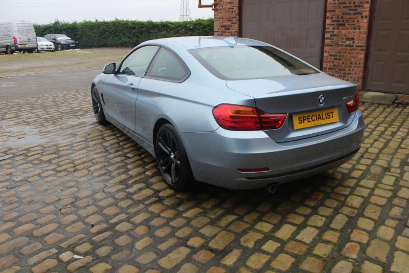 BMW 4 SERIES
