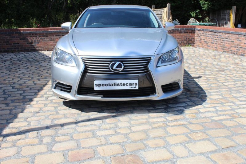 LEXUS LS 4.6 460 V8 Luxury Auto Euro 5 4dr