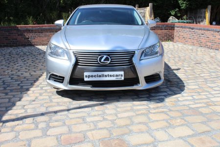 LEXUS LS 4.6 460 V8 Luxury Auto Euro 5 4dr