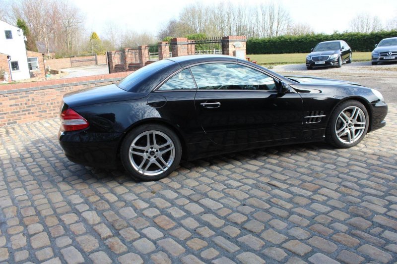 MERCEDES-BENZ SL
