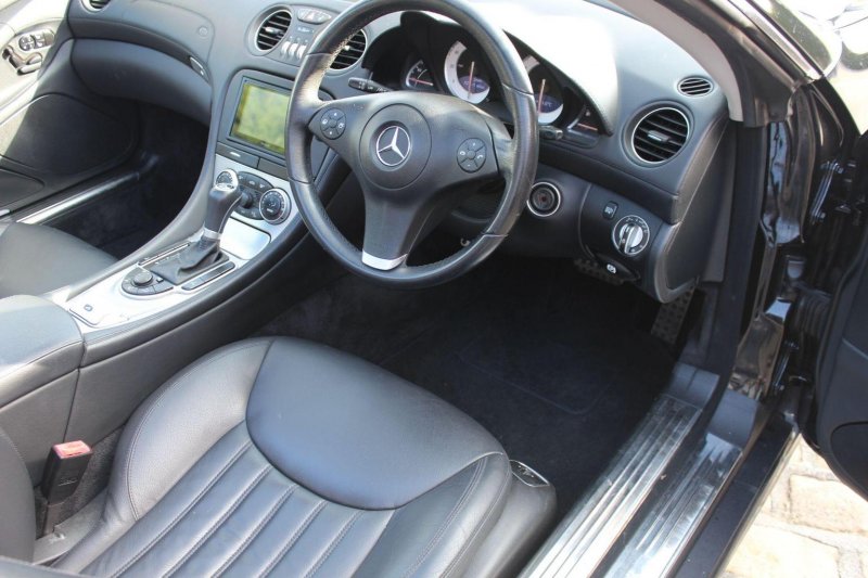 MERCEDES-BENZ SL
