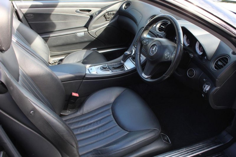 MERCEDES-BENZ SL