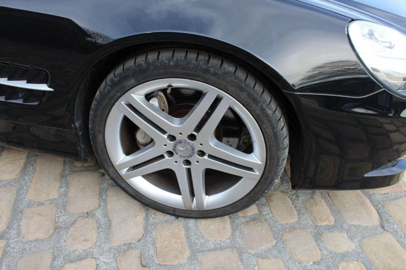 MERCEDES-BENZ SL