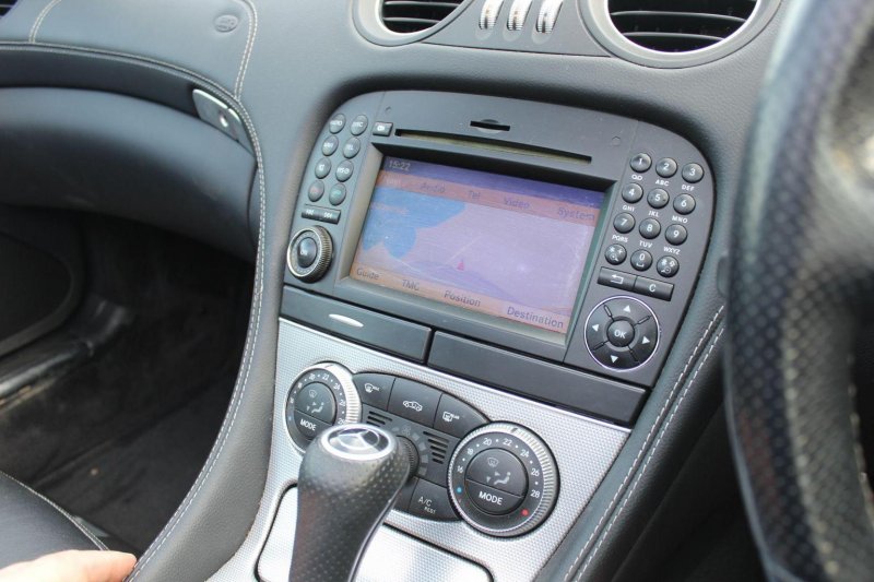MERCEDES-BENZ SL