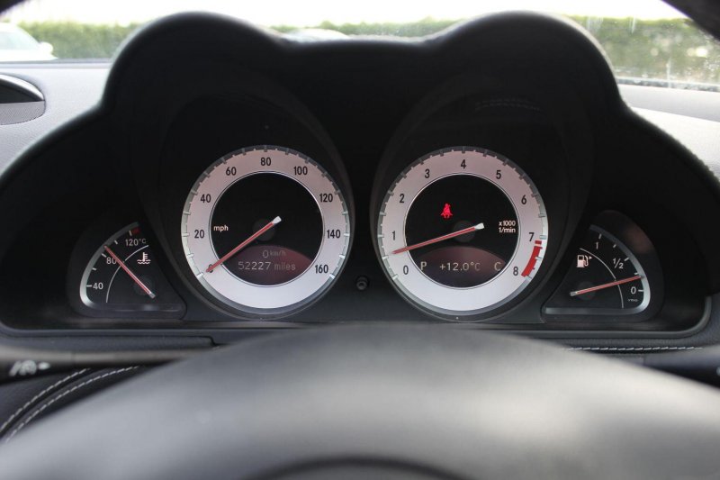 MERCEDES-BENZ SL