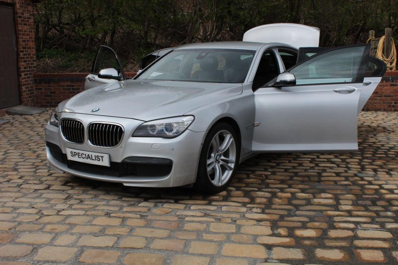 BMW 7 SERIES