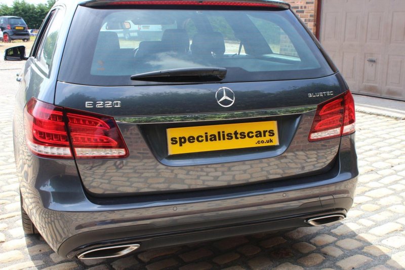 MERCEDES-BENZ E CLASS