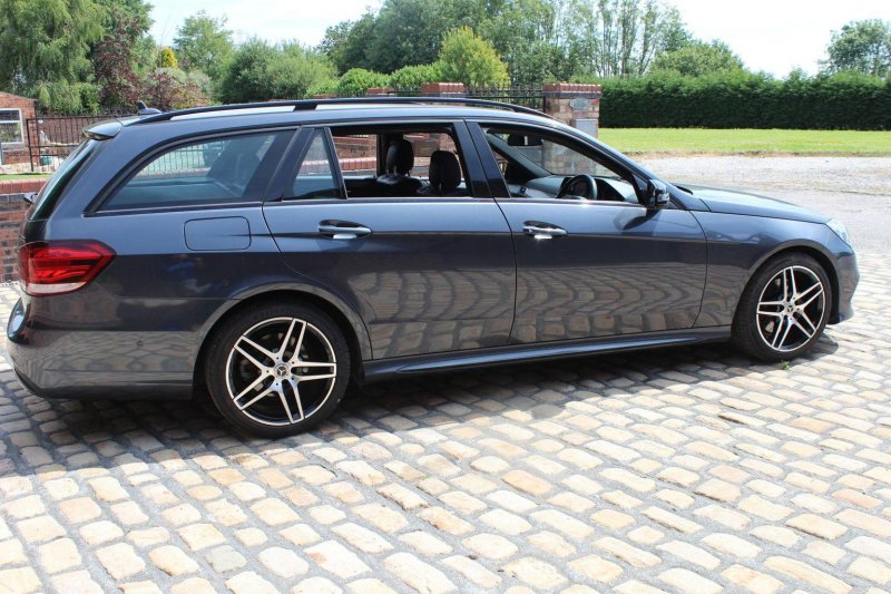 MERCEDES-BENZ E CLASS