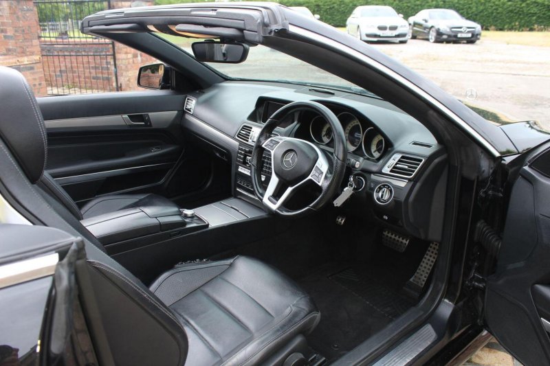 MERCEDES-BENZ E CLASS