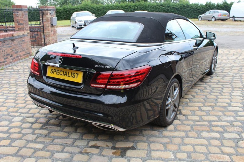 MERCEDES-BENZ E CLASS