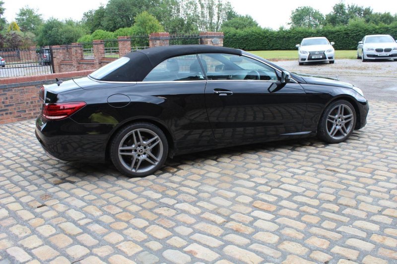 MERCEDES-BENZ E CLASS