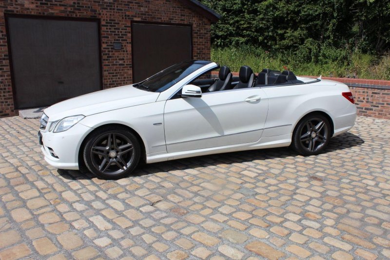 MERCEDES-BENZ E CLASS