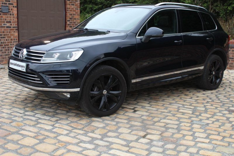 VOLKSWAGEN TOUAREG 3.0 TDI V6 BlueMotion Tech R-Line Tiptronic 4WD Euro 6 (s/s) 5dr